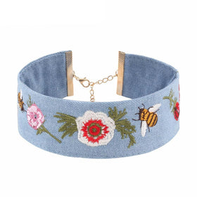 Flower Bee Choker